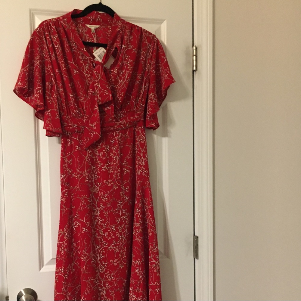 NWT Max Studio Flutter Sleeve Tie Neck Dress